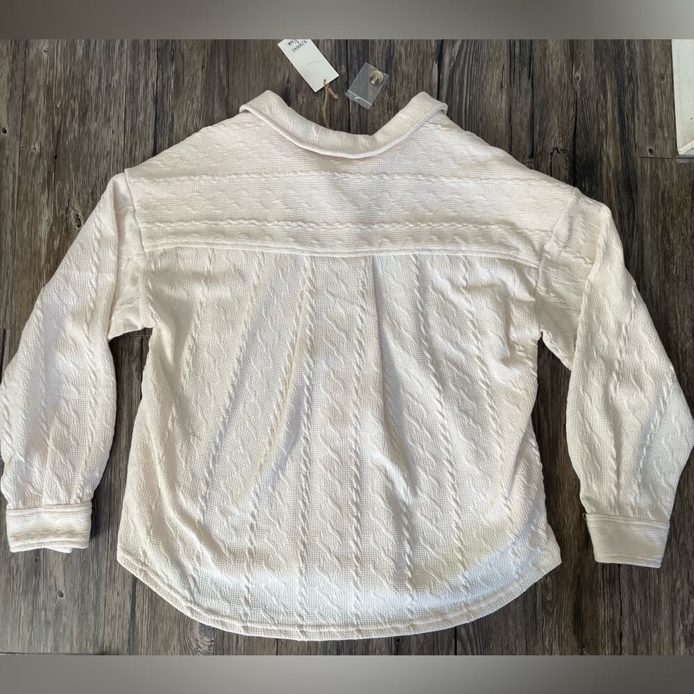NWT New In Cream Textured Button-Up Shacket – Women’s Large - Picture 2 of 6